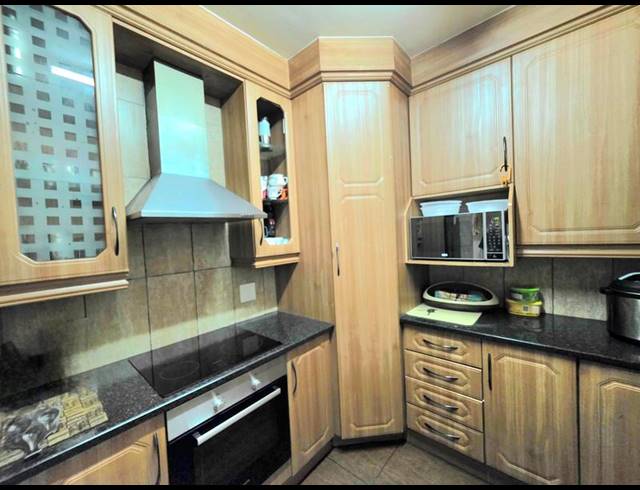 2 BEDROOM DUPLEX FOR SALE IN DAYANGLEN